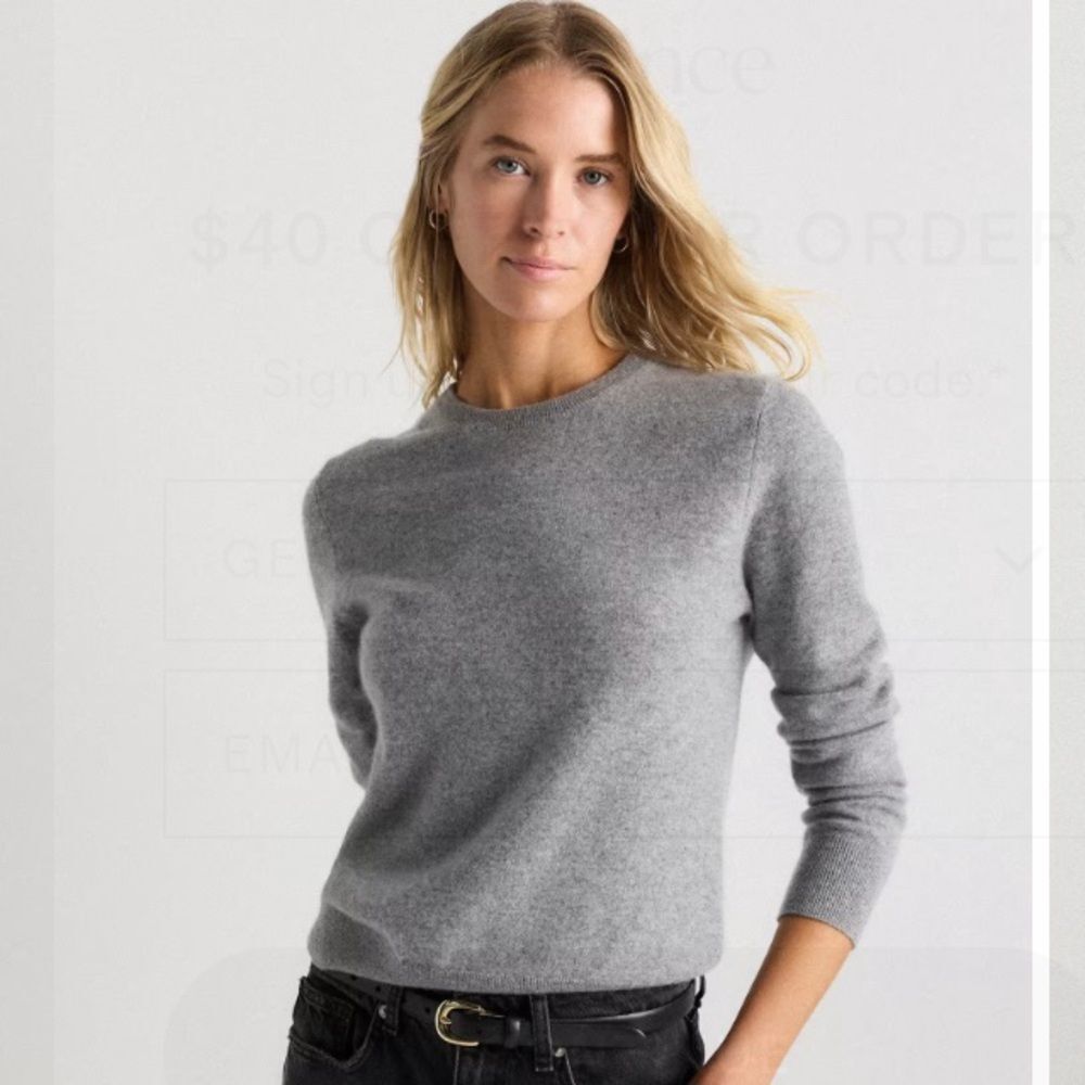 Quince 100% Cashmere Gray Cropped Crew Neck Sweater M